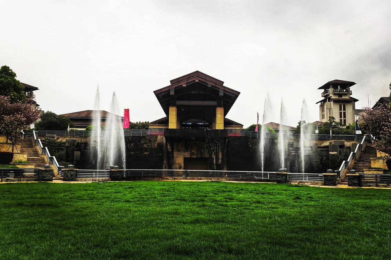 光谷希尔顿的静谧之约
错峰的旅程，似宁静的乐章，光谷希尔顿酒店，是梦的温床。风景