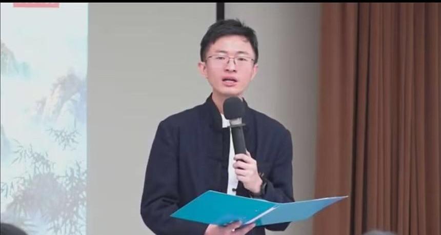 侯汉廷今天（3日）在新书《以中华之名》发表会上表示：“看看我们面对的现实，美国肆