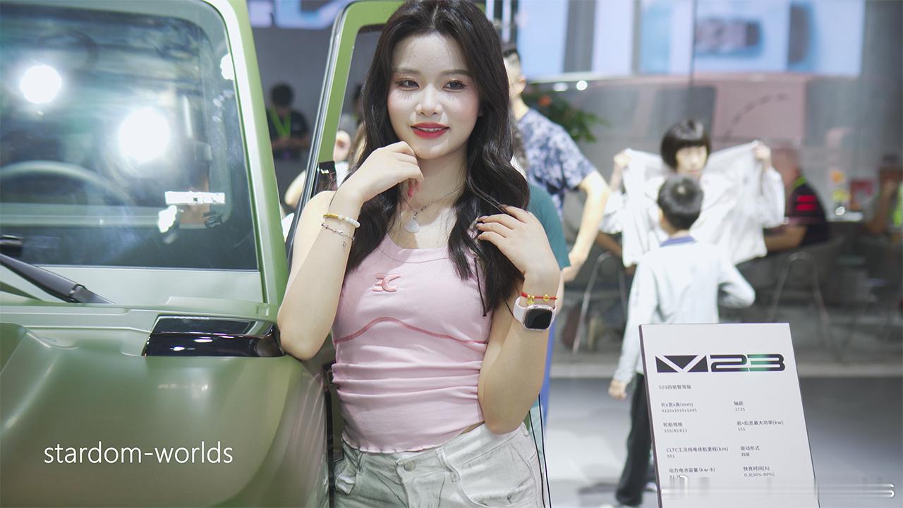 2025东莞春季车展 美女车模 36 