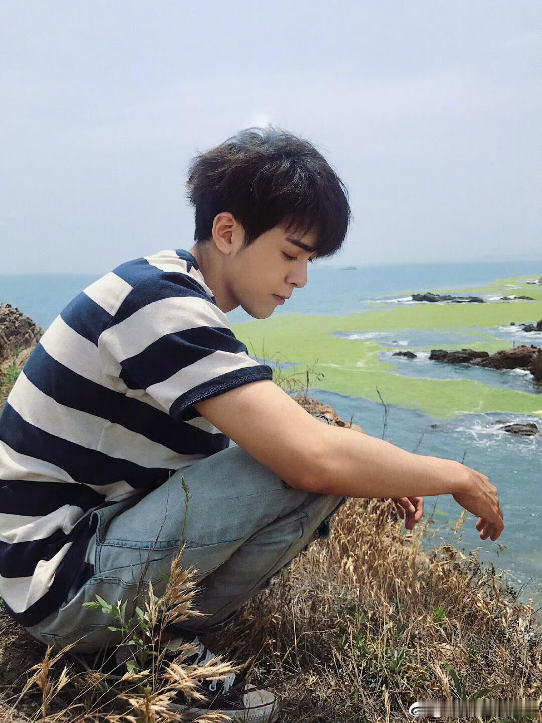 谁懂这个早期曾舜晞 翻到早期的存图直接被戳中！那时候的小晞软乎乎的，奶气十足，眼