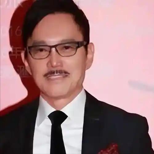 我有种预感， 狄波拉的丈夫江耀城， 极有可能是谢贤这长长一生中遇到过，对他最大度