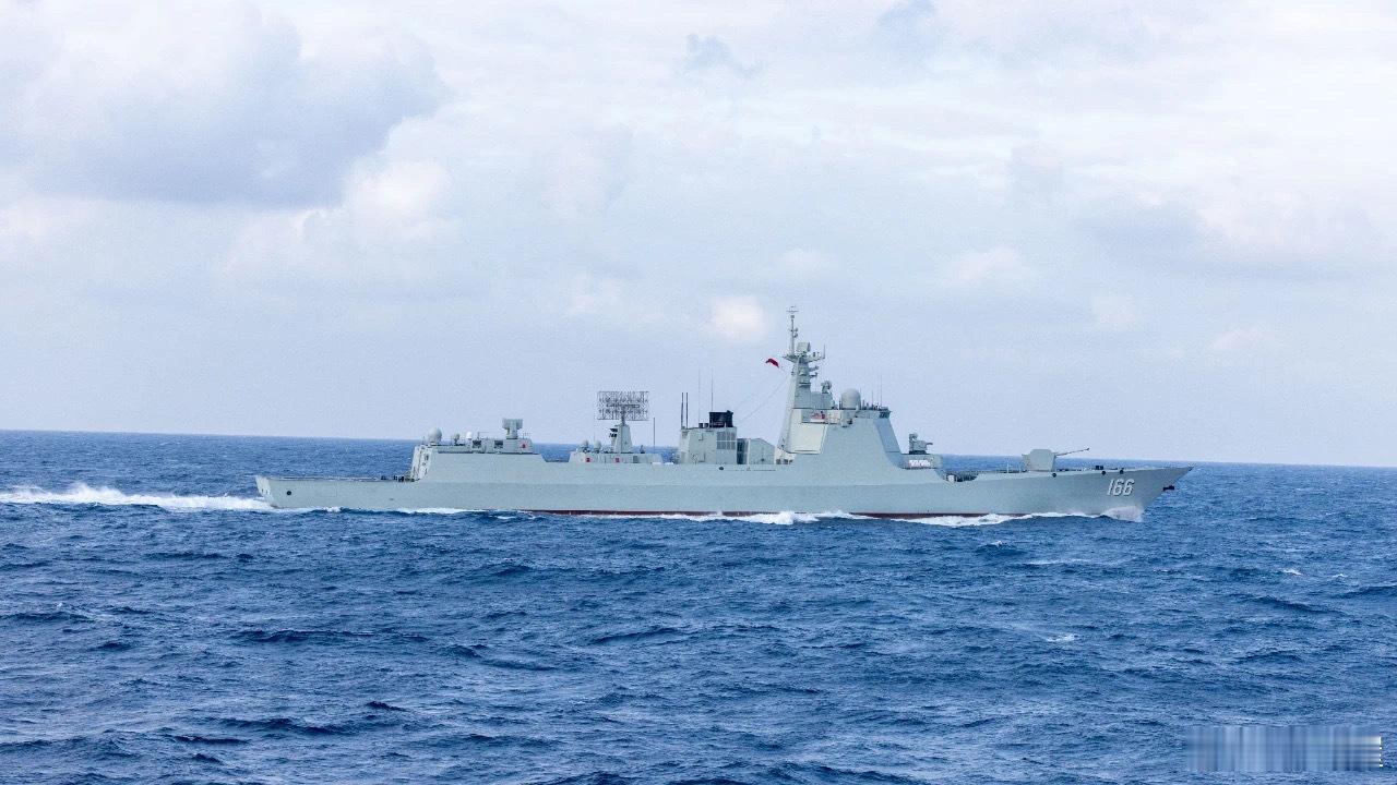 渭南舰官宣图源：南部战区官方公众号中国海军 ​​​