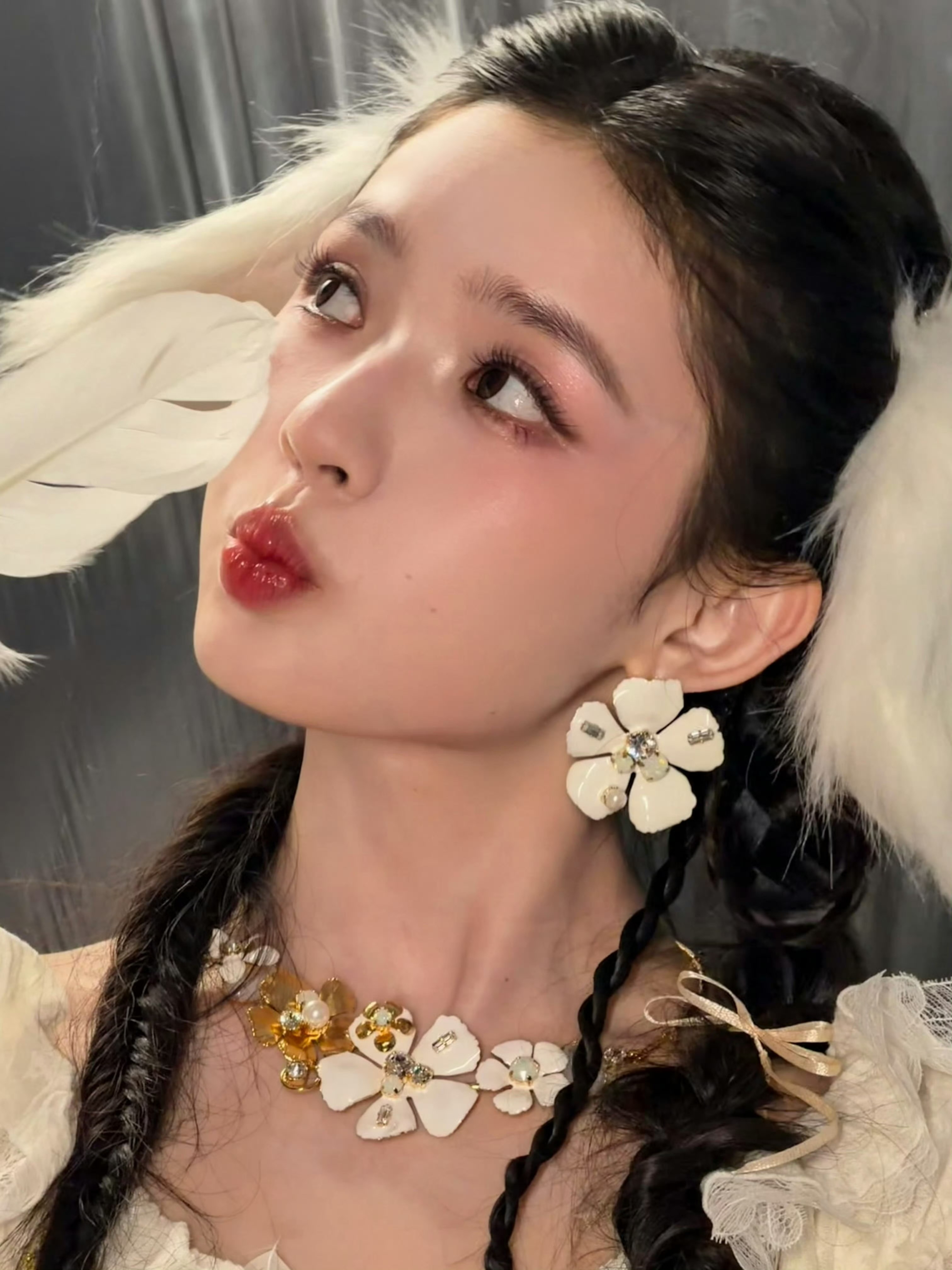 林允兔塑本兔认证成功内娱有这样的顶级兔塑绝了 眼尾那点软乎乎的弧度太绝了！不用刻