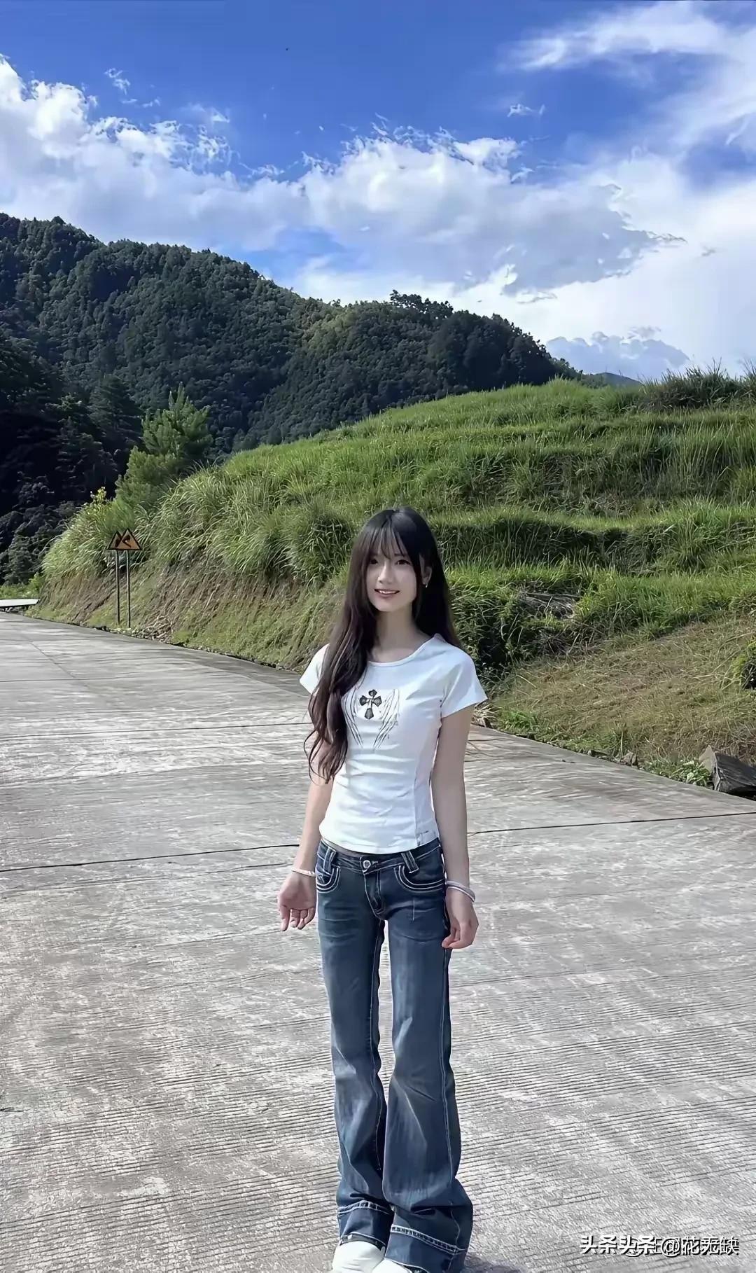 十几岁的小女生怎么拍照都好看。