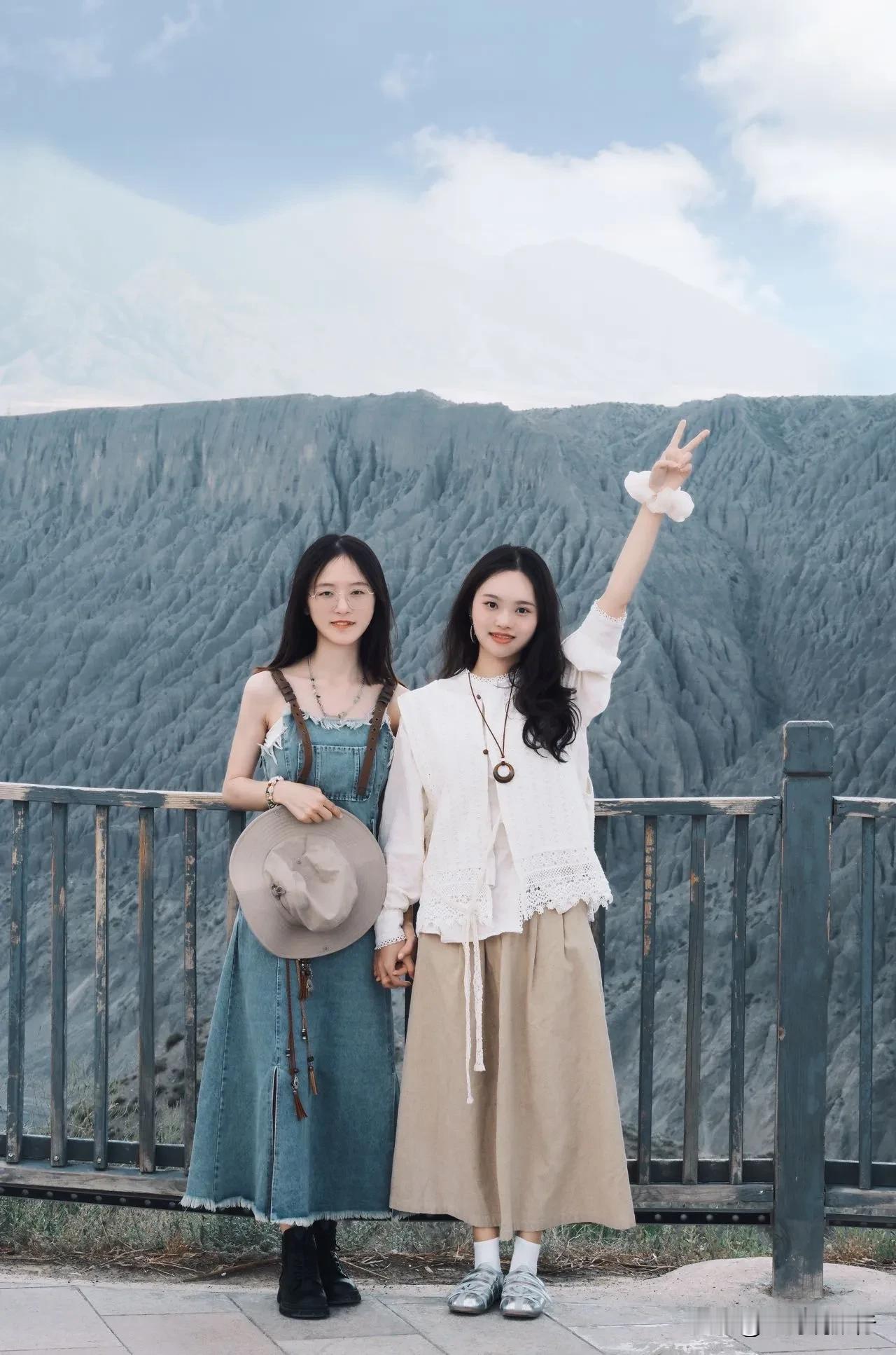 🌈打卡独山子大峡谷和肯斯瓦特水库，一个大气磅礴，一个峻秀娇羞，爱了😍
   