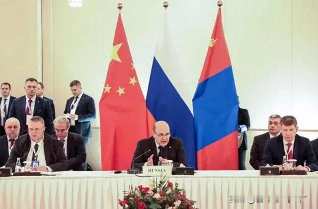 中俄“密谋”破局：马六甲海峡的未来悬念

在全球化贸易的棋盘上，每一条航线都承载