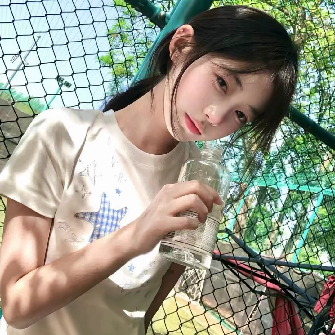 𝐖𝐞𝐂𝐡𝐚𝐭头像｜女生头像｜优质头像｜高清头像｜氛围感女头 丨ins