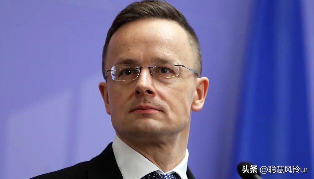 乌克兰死心吧！
匈牙利外交部长西雅尔多·彼得已经明确表示了，匈牙利永远不会支持乌
