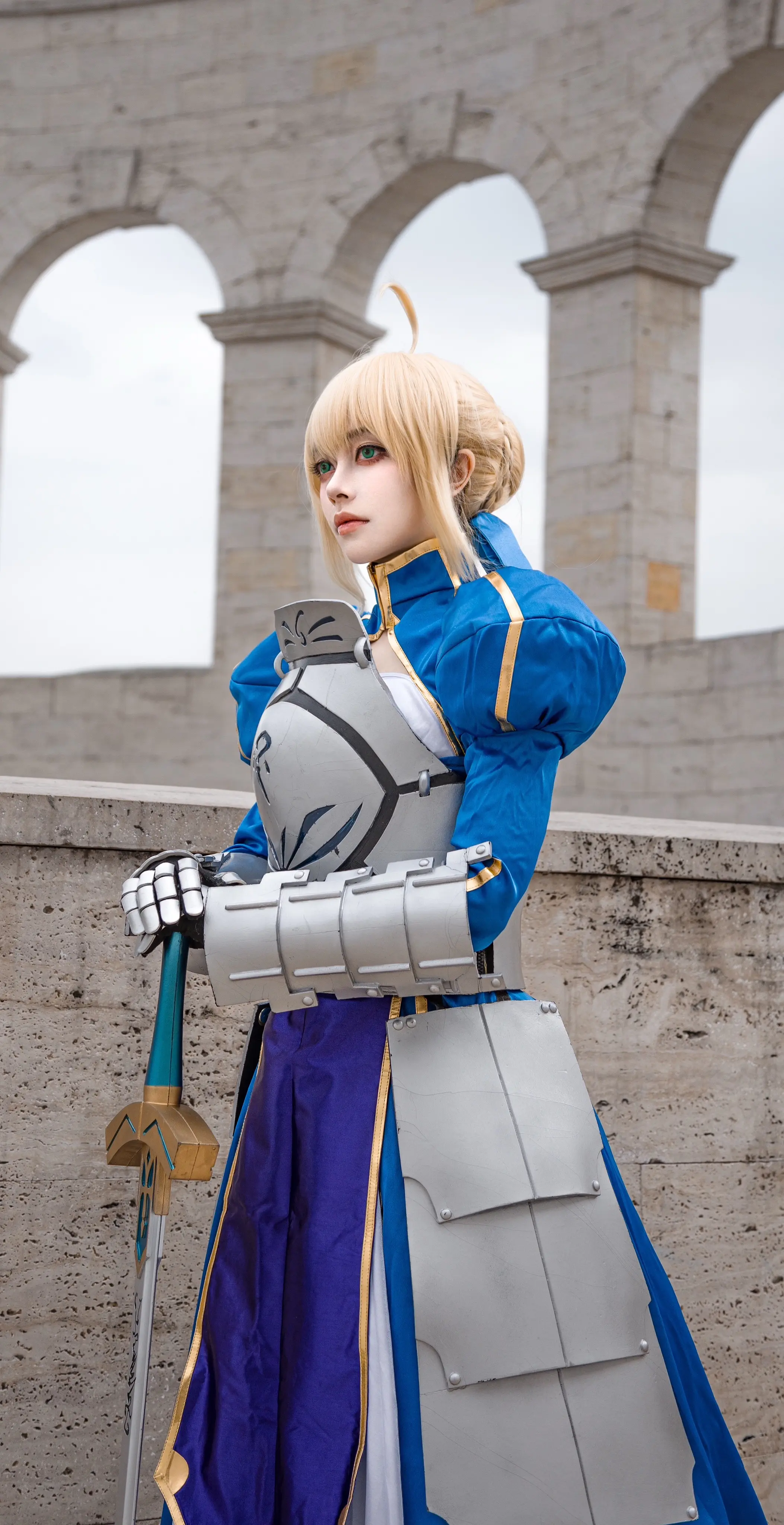 saber，遵从召唤而来。