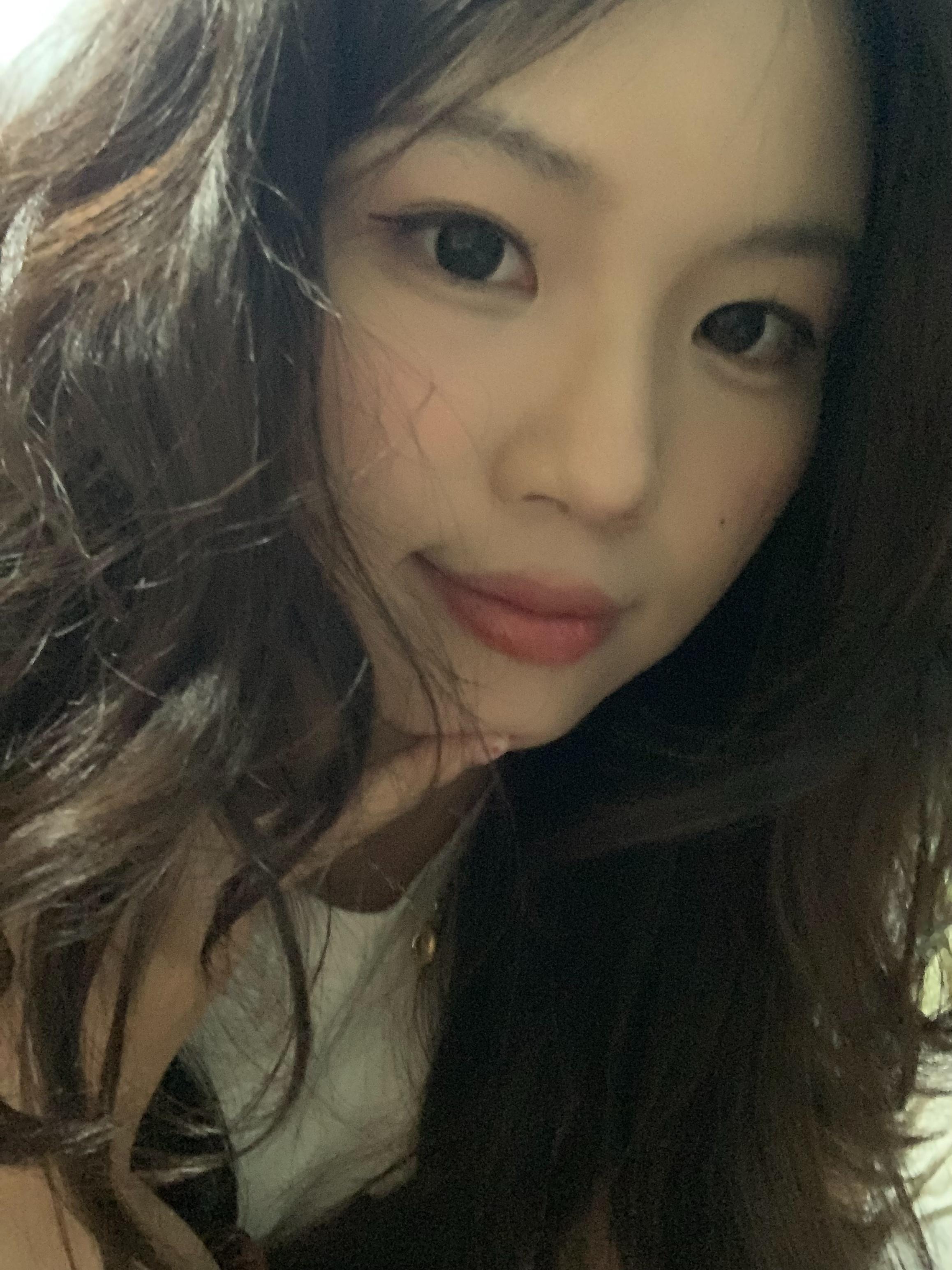 我恨来恨去就是自己不是鹅蛋脸罢了