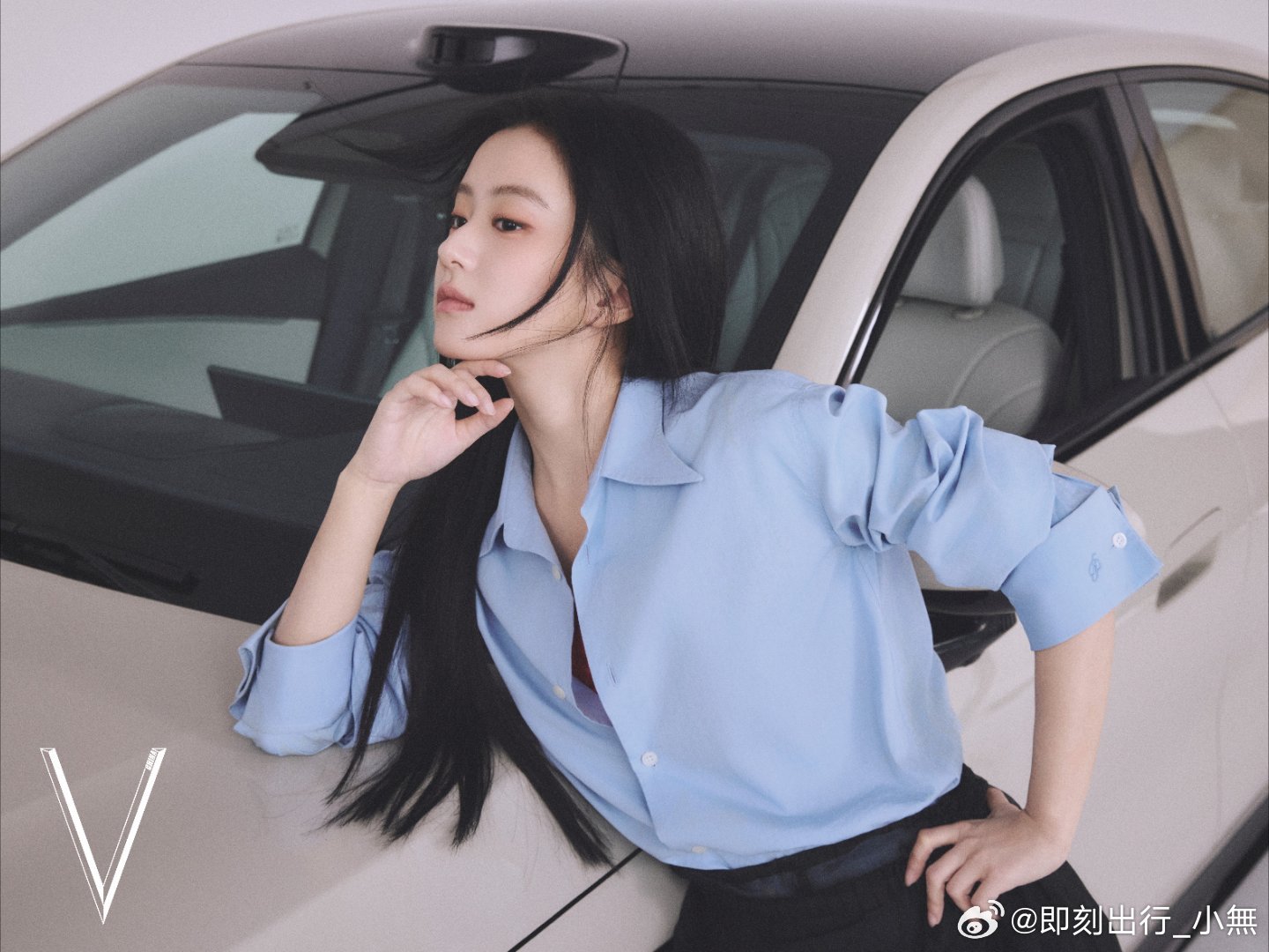 杨紫掀起A9合拍浪潮包上恩携大片加入合拍阵容风云A9公认的出片搭子明星都在和风云