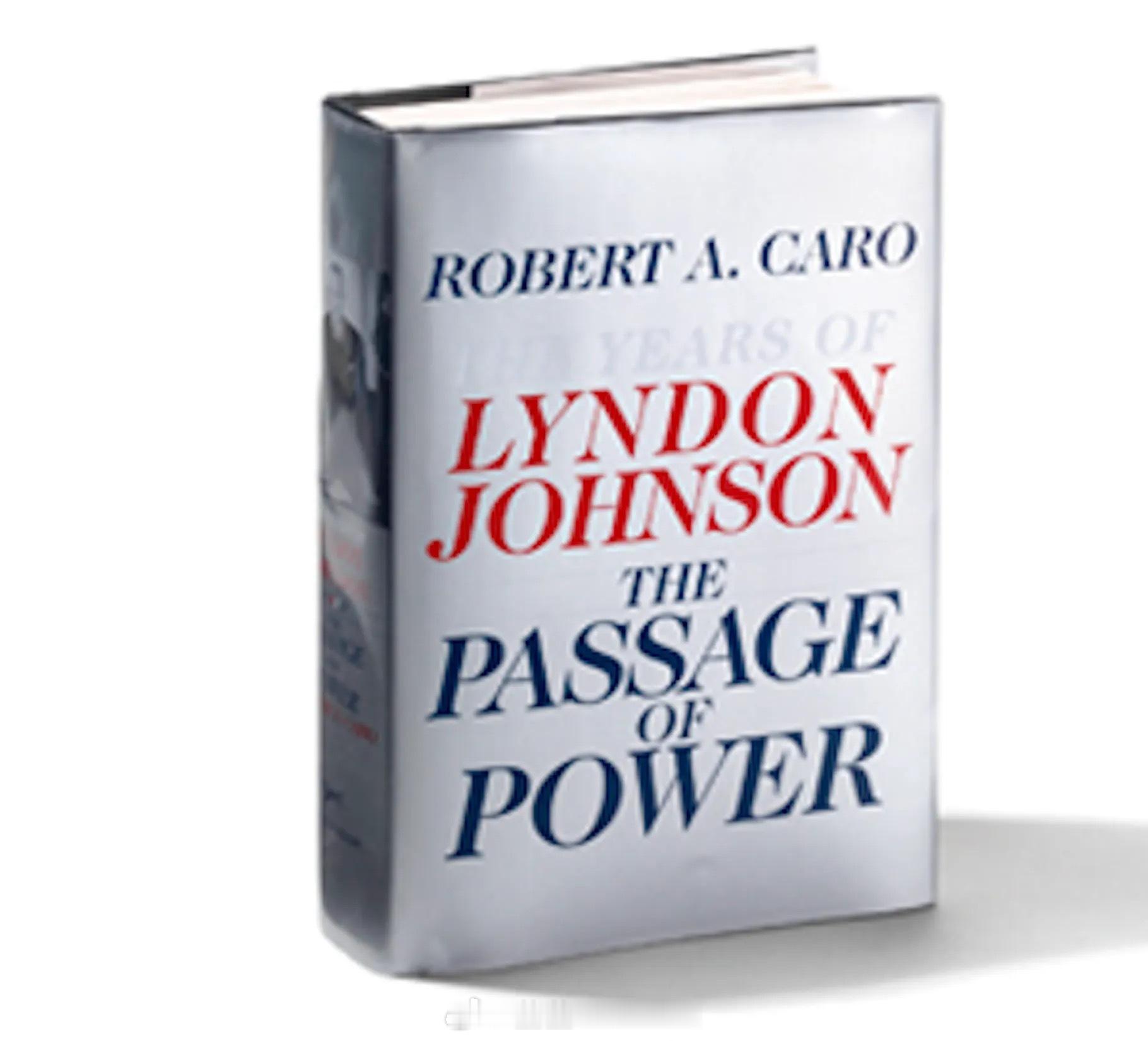 最近在读的书：Robert Caro的LBJ（林登.约翰逊总统的传记）。好评如潮