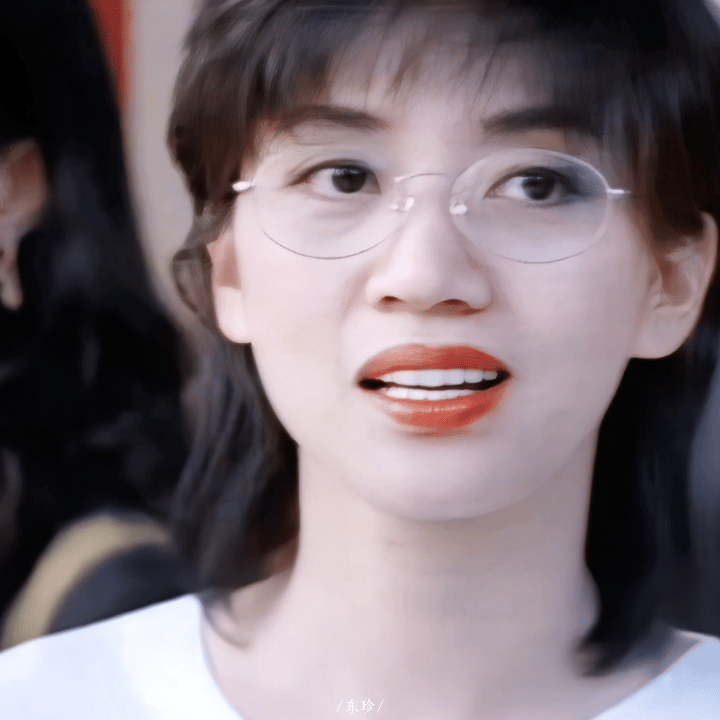 梅艳芳的妈妈几十年如一日打官司，是想把遗产全部拿出来给自己的儿子。梅艳芳确实很理