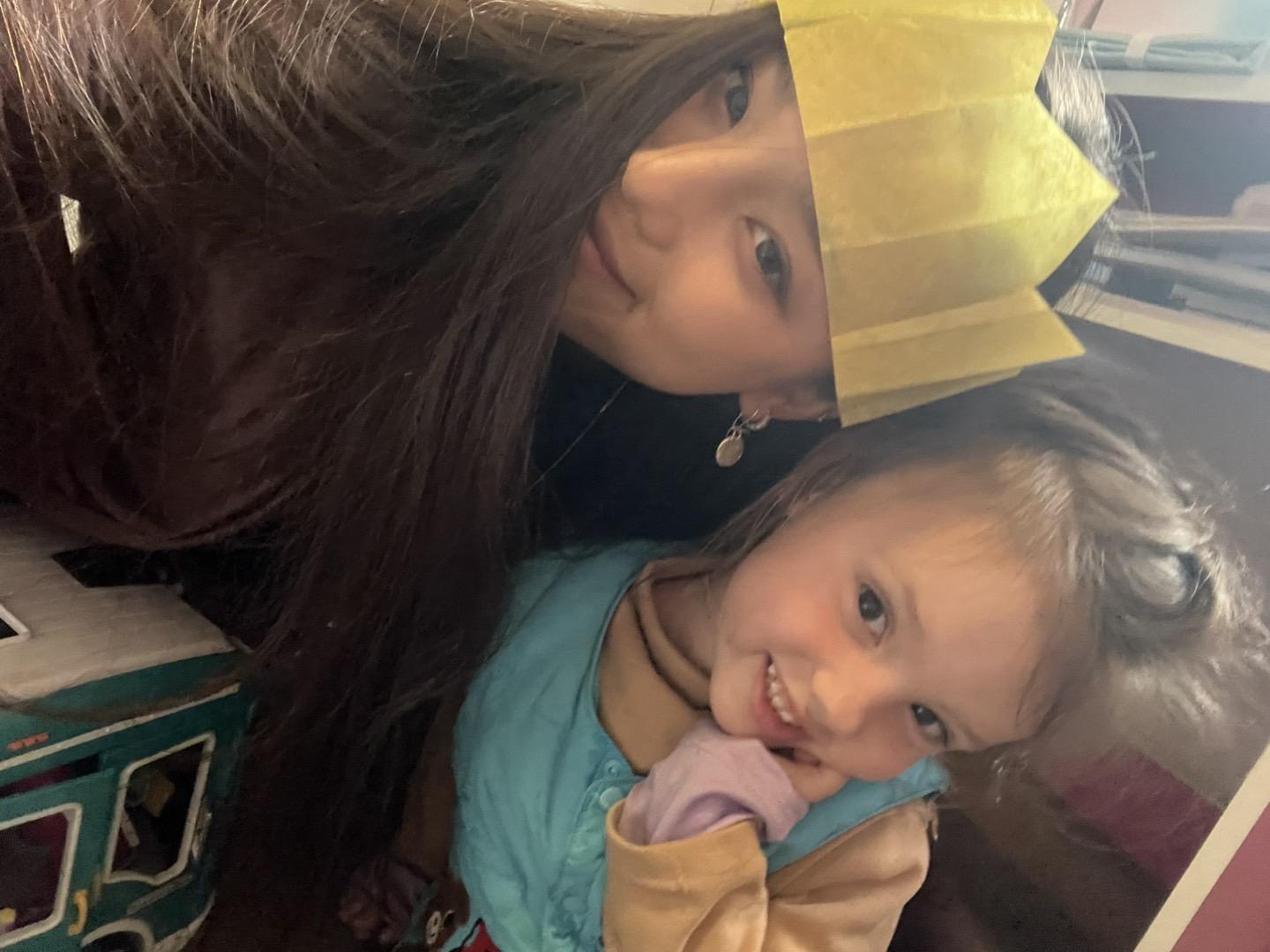 亲爱的小天使 生日快乐！
看着你一点点长大，为你感到高兴☺️
在今天这么美好的一天，遗憾没能陪在你身边！
但是所有礼物和爱都按时送达啦！
我永远永远爱你😘❤️