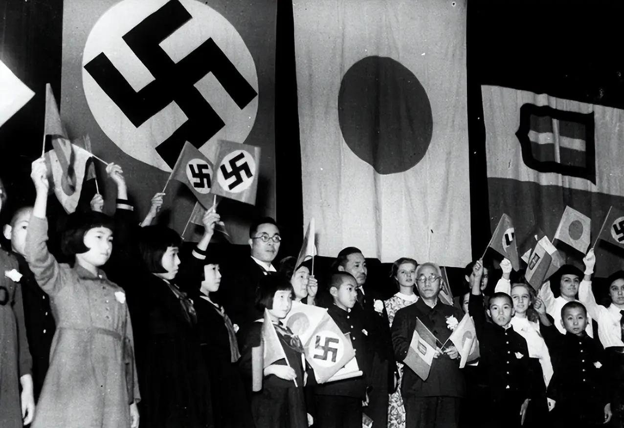 战后80年，提起德国法西斯，西方人都会愤怒的对其口诛笔伐，可轮到日本军国主义在亚