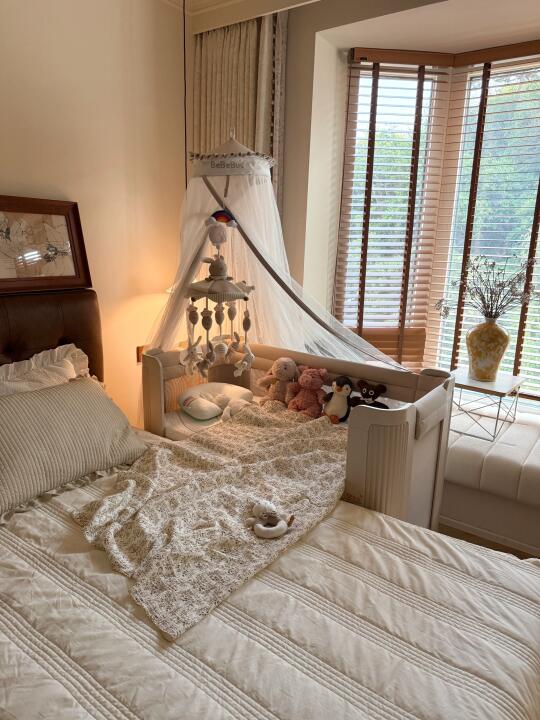 宝宝六个月了，才发现这样的婴儿床最实用～