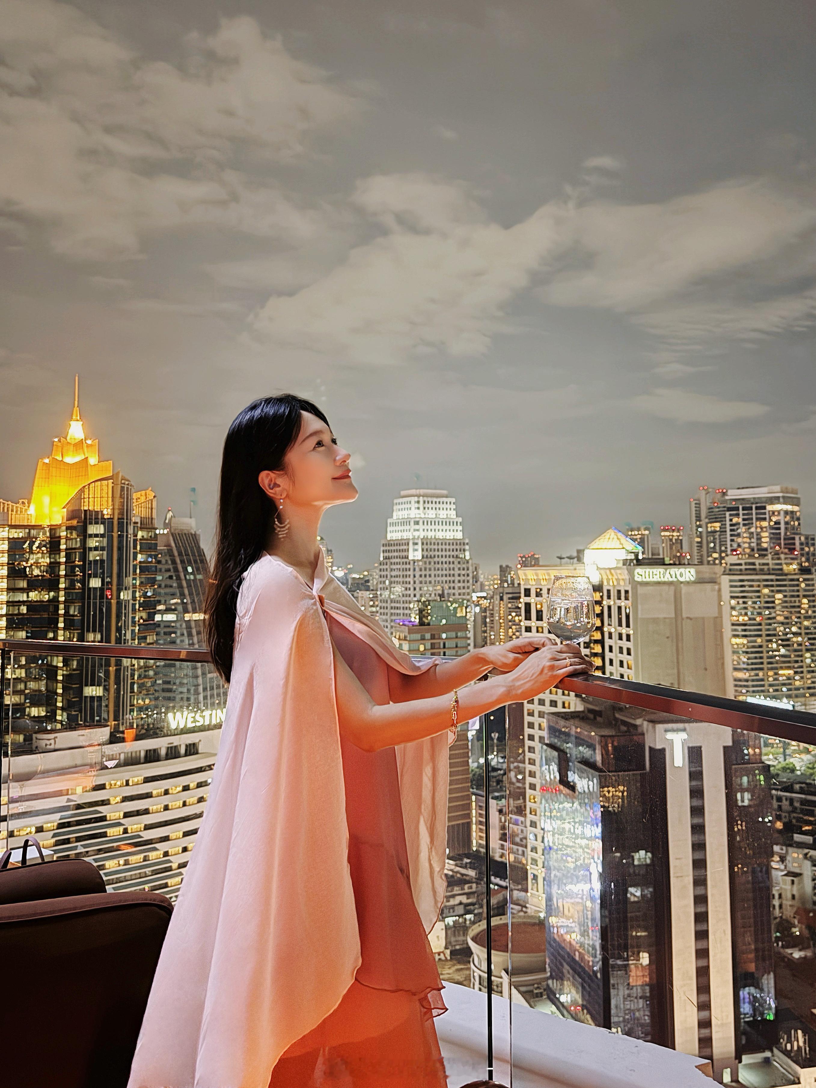 拍出今年的人生照片之曼谷旅行📷没想到有一天，我会直接放弃用专业相机拍照。做了这