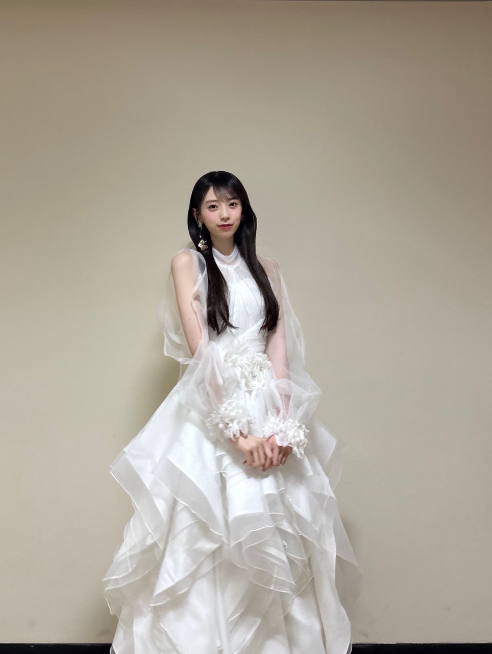 矢田萌華「あ、年越しの瞬間はお寿司食べました。みんなは何を食べたのかな？？さて、