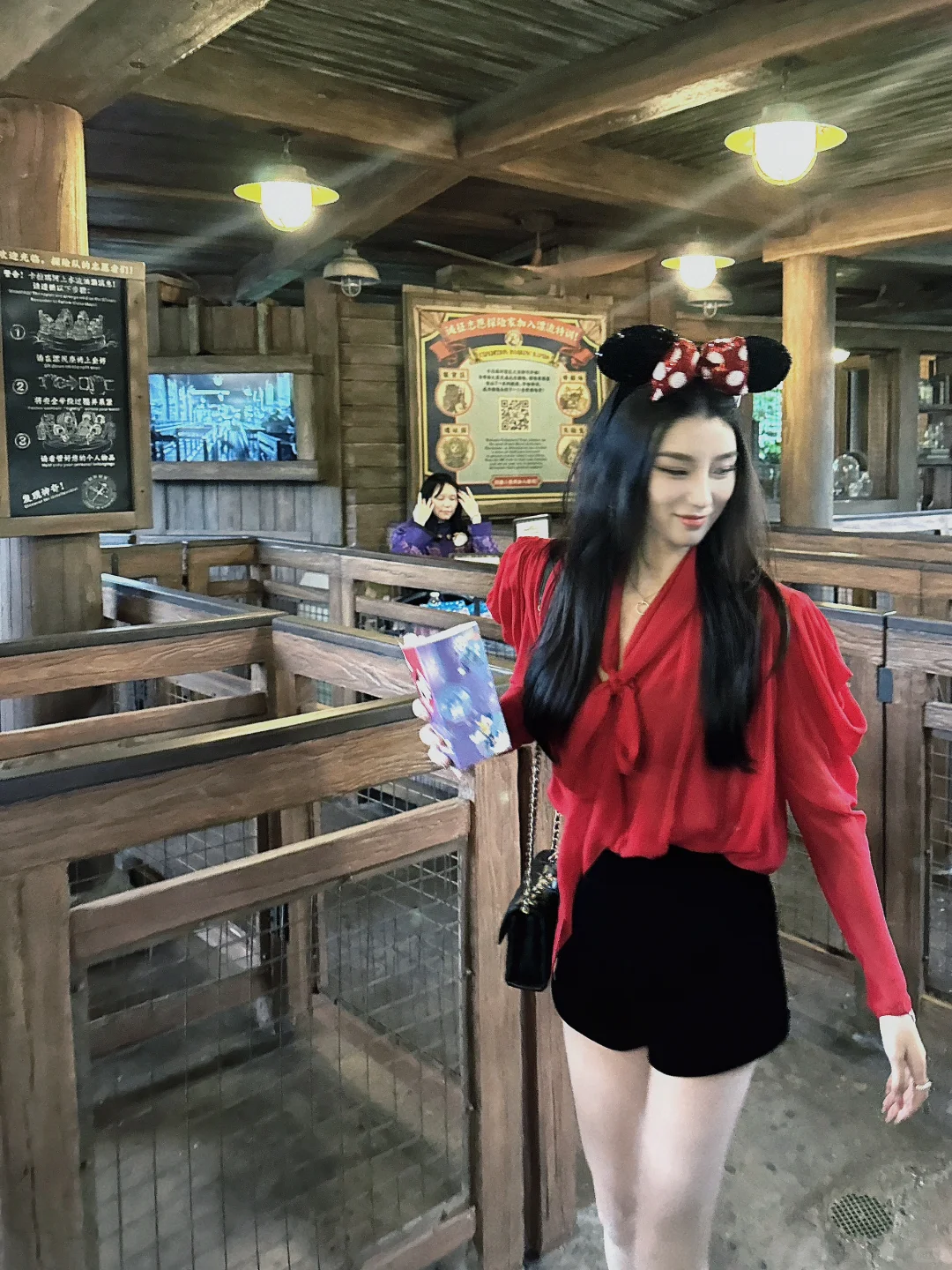 99阿姨勇闯Disney 🎀🥖• ᴥ-🌭