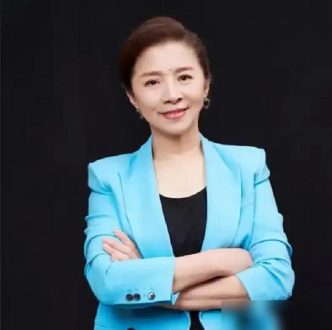 67岁，迟蓬拿了个白玉兰最佳女配角。
上一次拿大奖，是42年前。

1984年，