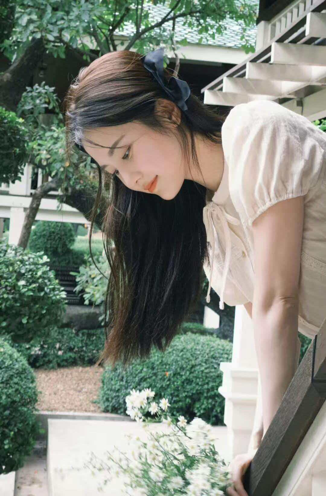 张慧雯奇雯E事好有梗 慧雯也太有少女感了吧！举手发问明天要整什么活，好奇宝宝上线