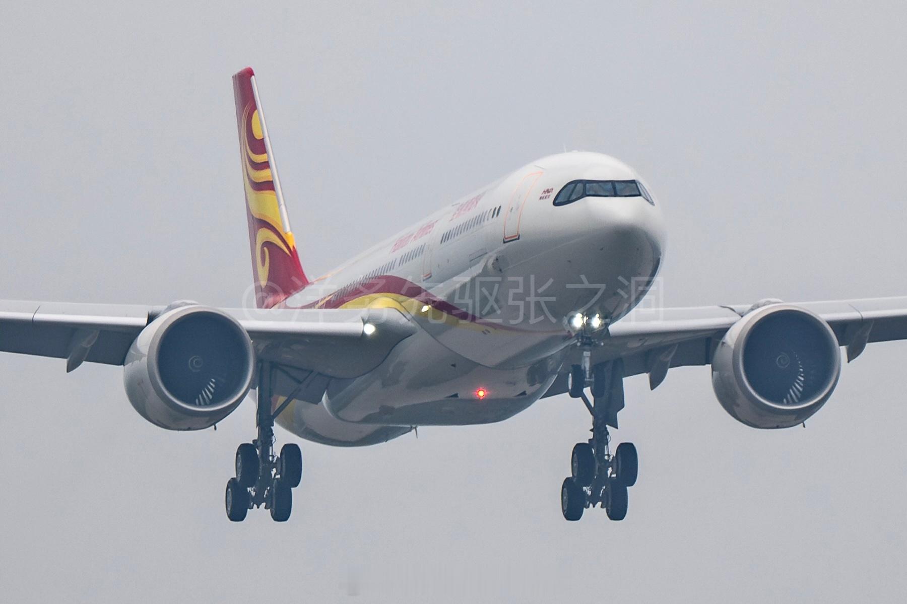 引进的A330-900今天从法国图卢兹飞抵海口交付，作为A330家族的新一代，A