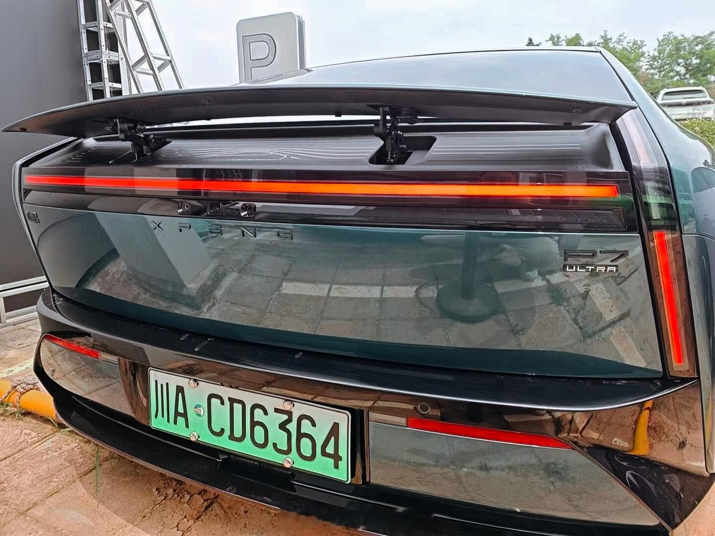 我的小鹏P7屁股修好了，但是售后草台班子检测没弄好，回头还得再跑一趟