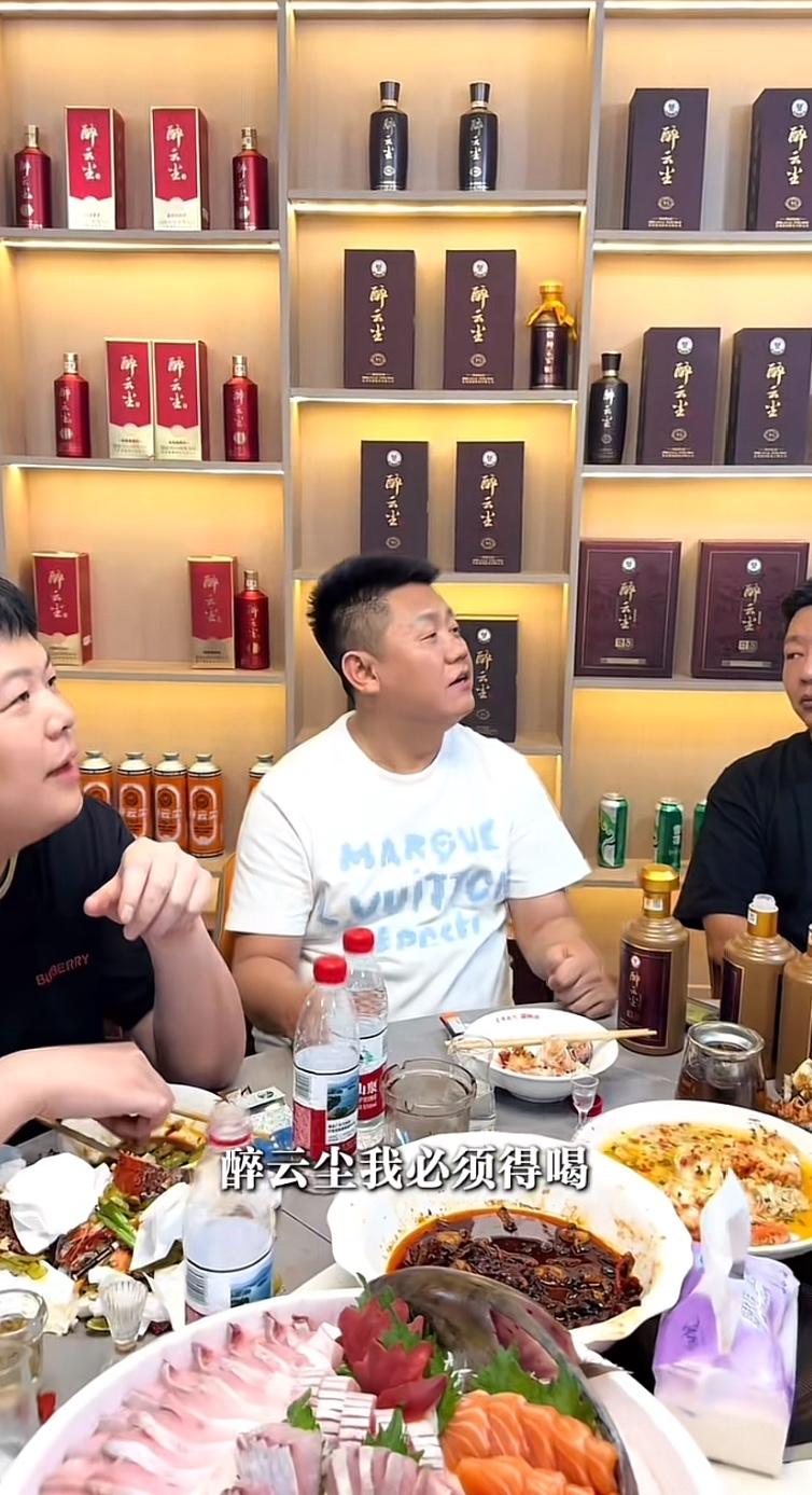 西安小松哥，拍马屁的功夫我是服了。最近他带着一群兄弟来到了广东中山大炮农场，张大