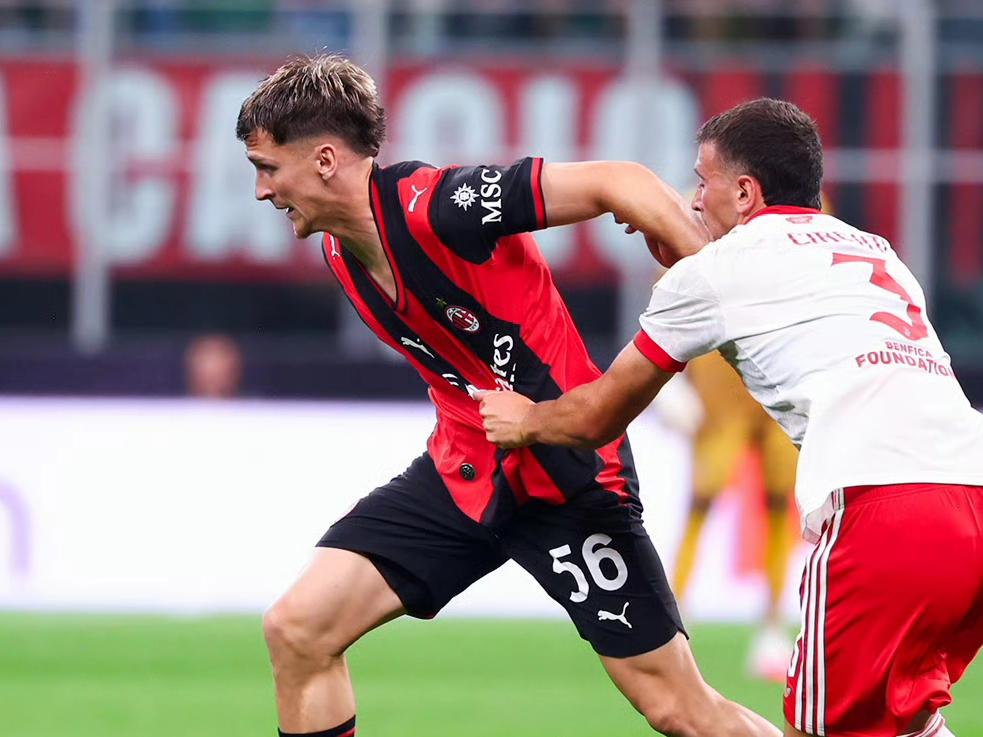 欧联传来三大消息！
米兰0-2爆冷完败，勒沃库森2-0迎开门红！

北京时间9月
