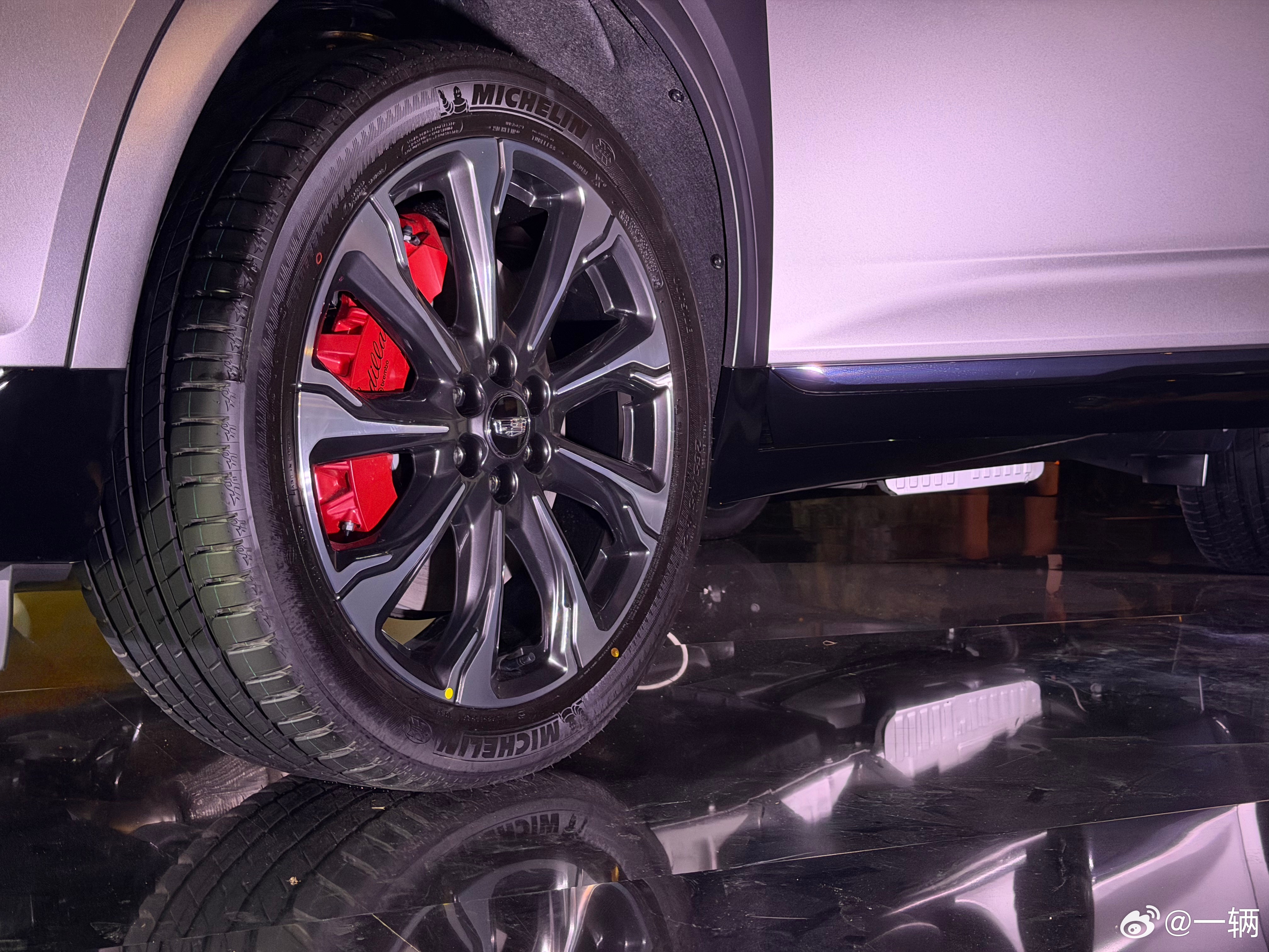 凯迪拉克第二代“金身计划”早前是三年内，单次车损超30%车主直接能免费换新车这次