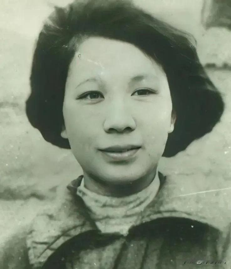 1949年，渣滓洞大屠杀中，盛国玉在枪响前倒地装死，不久，特务进来补枪，谁料，他