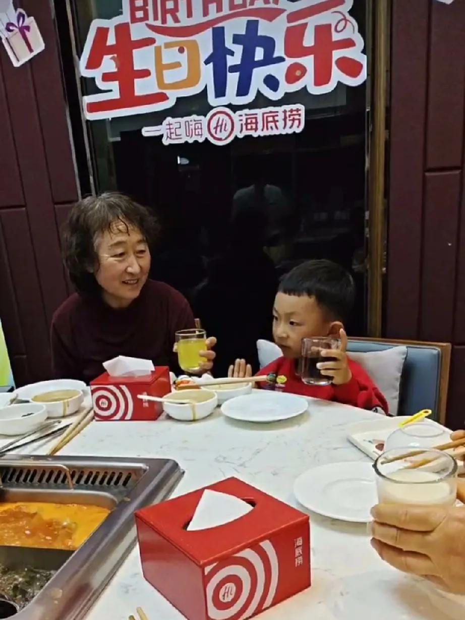 亲爱的姥姥，在这特别的日子里，我满心欢喜地为您送上最诚挚的生日祝福！

您就像一