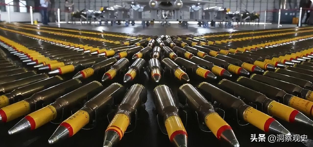 只要美国敢轰炸中国沿海城市，中国军队在清除亚太美军基地的情况下直轰美国本土。以其