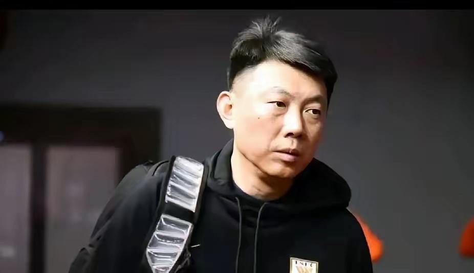 唐田接手韩鹏，大家对他的执教能力褒贬不一，实话实说，论经验，论资历，应该说要比韩