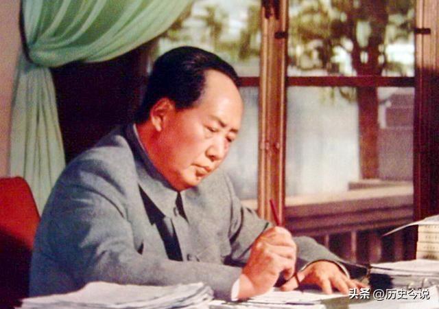 六十年前毛主席的远见：不盲目赶农民进城，如今才知字字千钧
 
阅读此文前，诚邀您