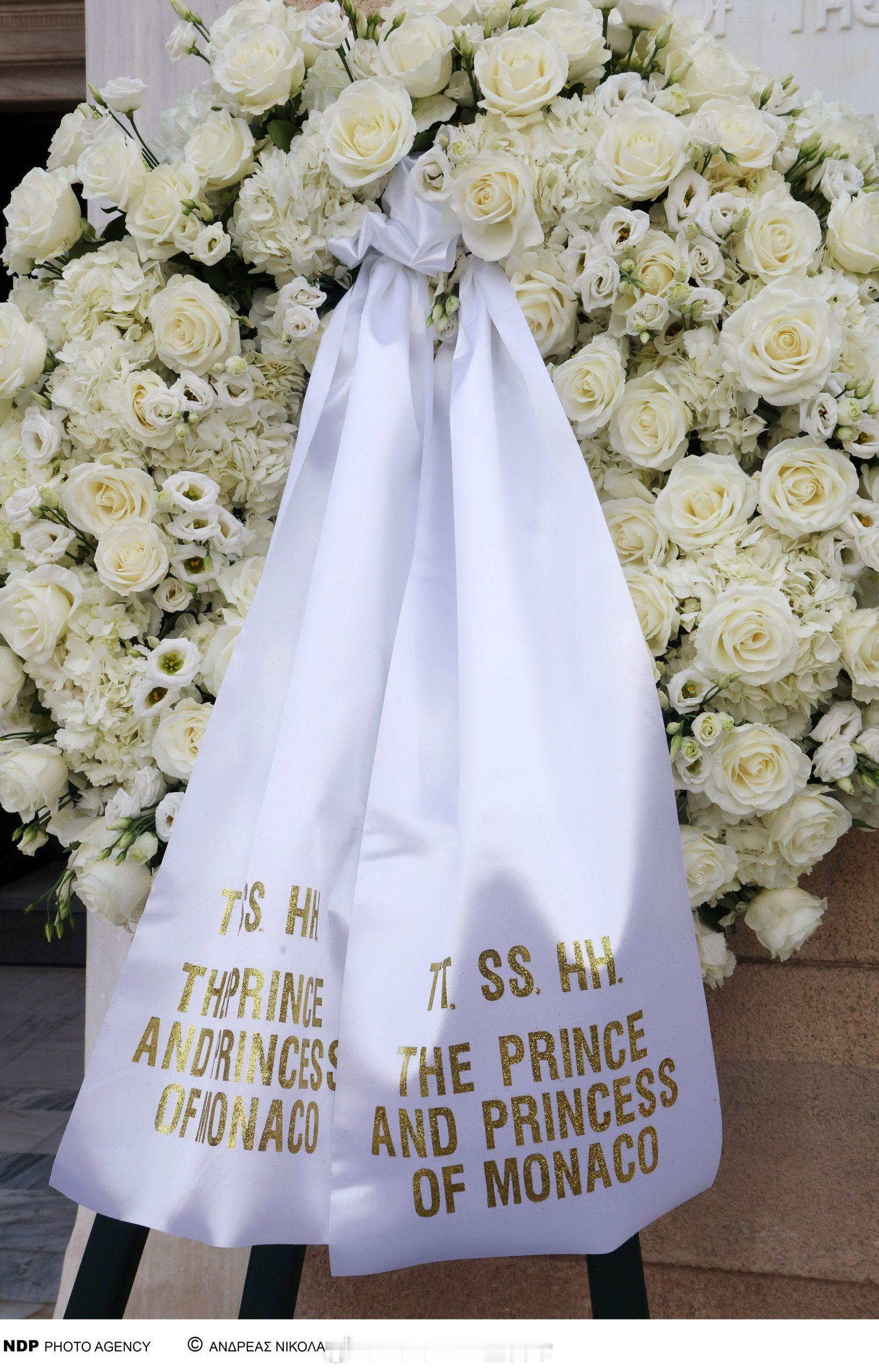 荷兰国王夫妇和摩纳哥亲王夫妇人没有过来，但是献了花圈。 