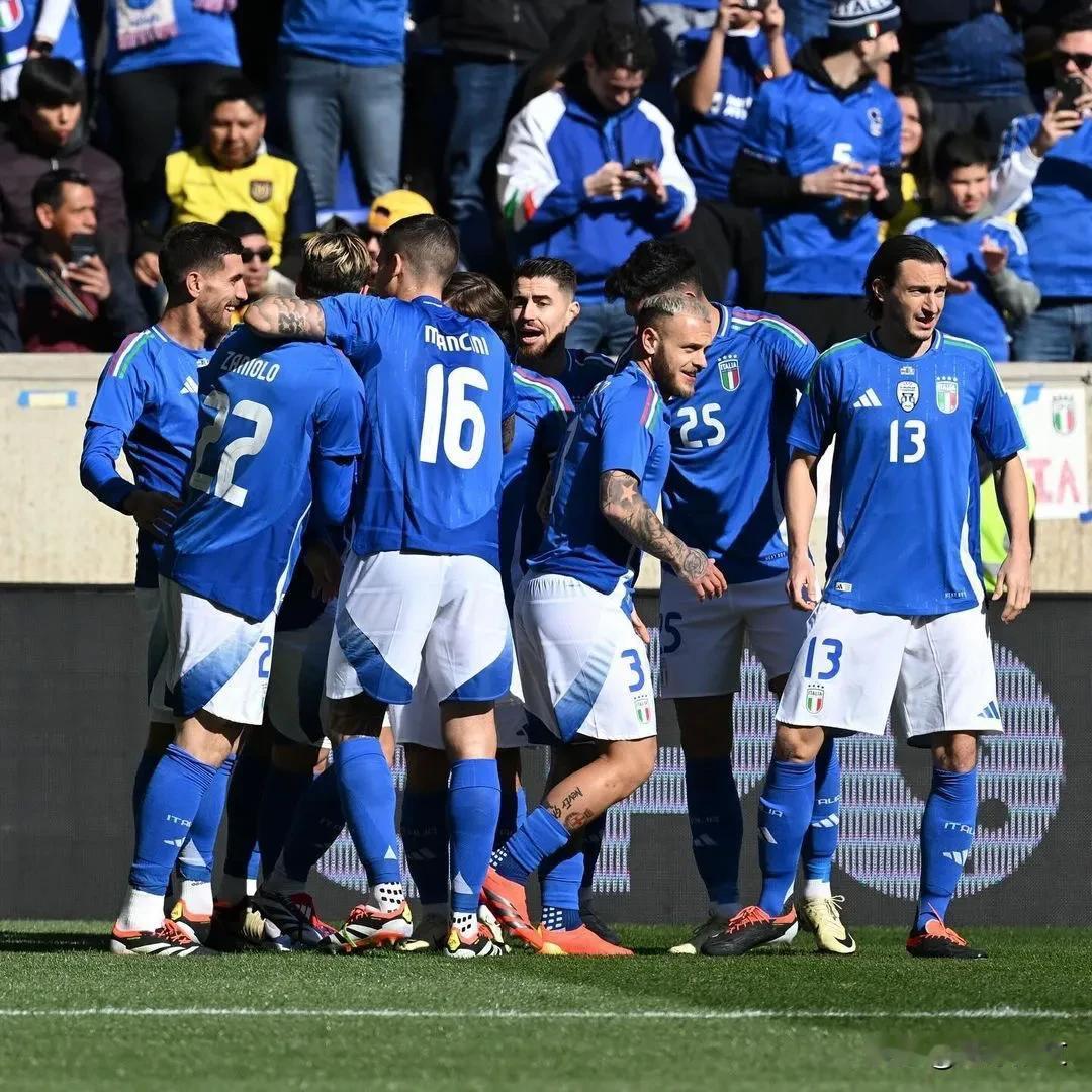意大利2-0厄瓜多尔，主场新球衣正式亮相 ！（精彩图集）