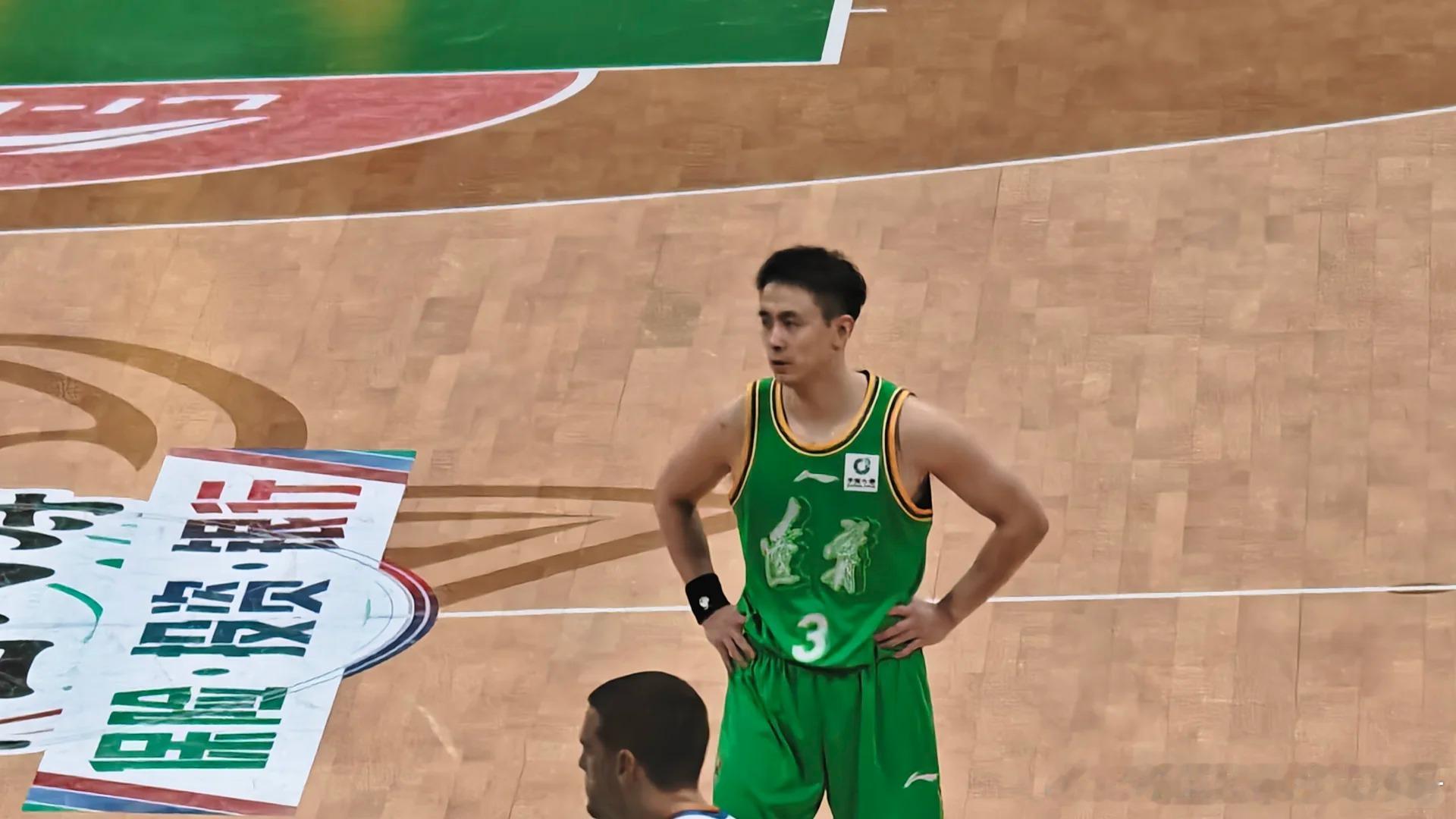 2月3日19:35，2025-2026赛季CBA常规赛第23轮将上演一场焦点对决