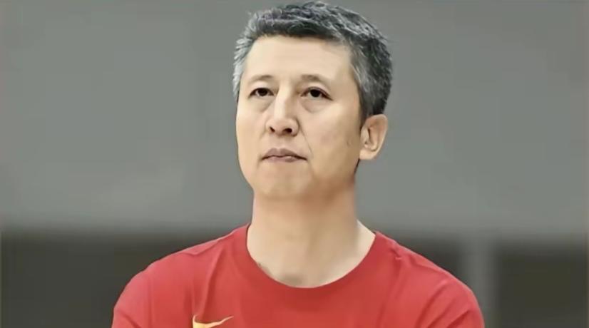 中国男篮总体来说算是稳定的，但是也会有人对郭士强指指点点，新一期集训名单刚刚出炉