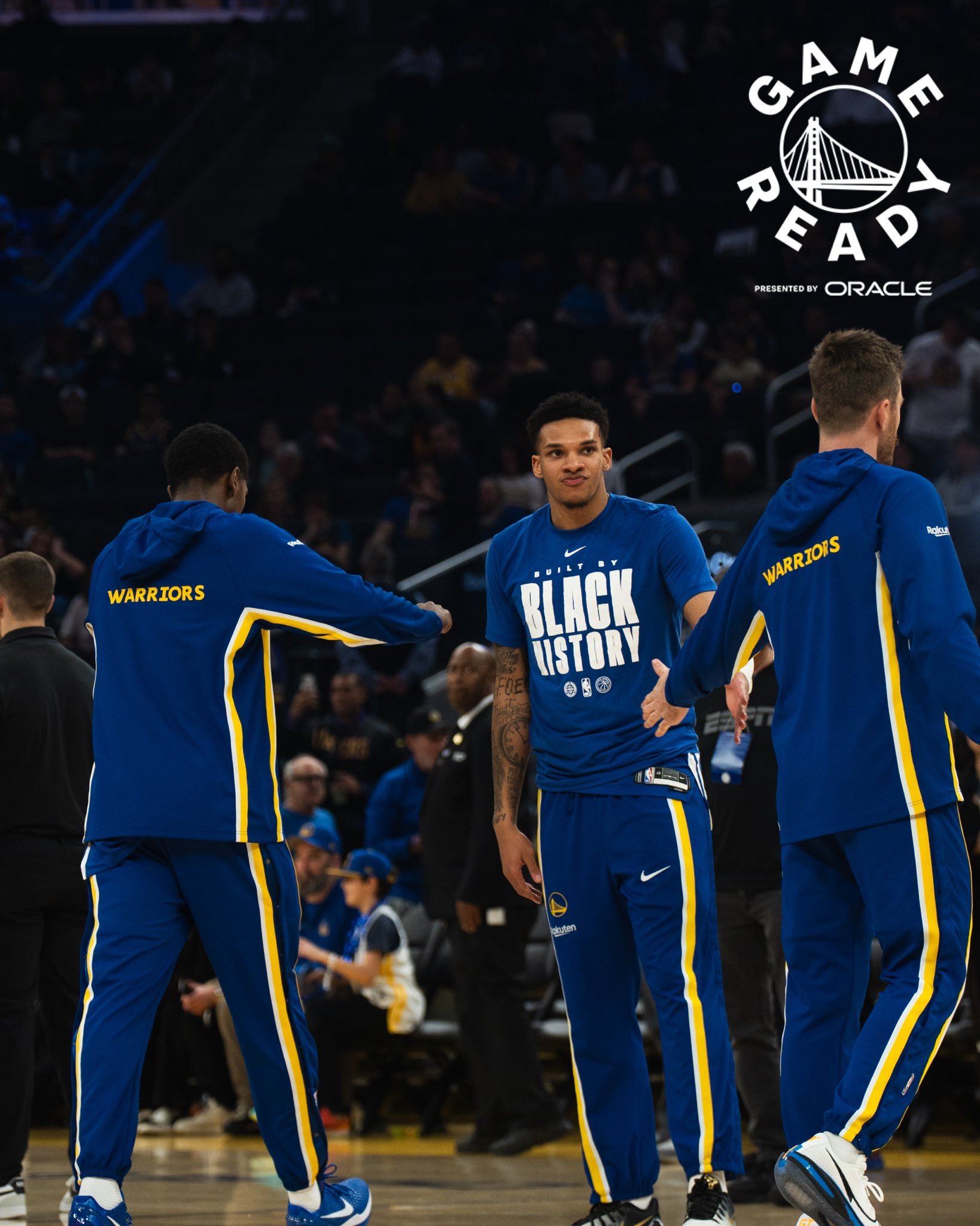 理查德（右脚踝扭伤），今晚的比赛不会回归。湖人vs勇士