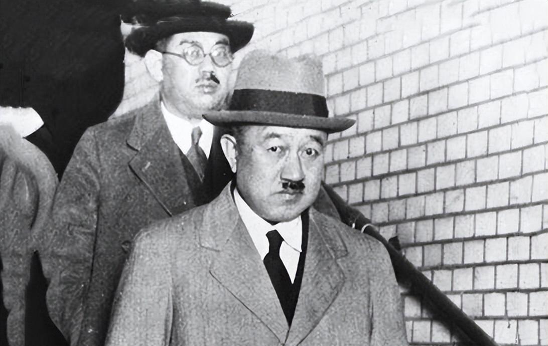 1954年军统飞贼段云鹏被抓，毛主席为何特意下令不杀？背后高明用意让人深思
19