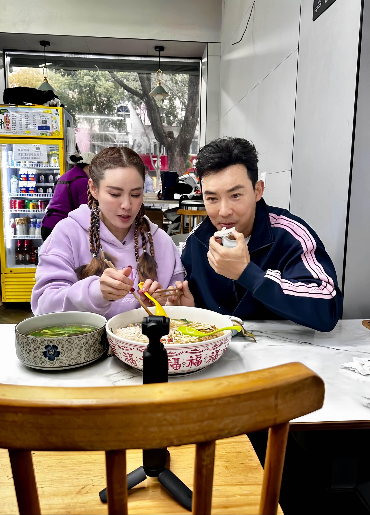 本以为刘畊宏只是健身领域的“大网红”，今天才知道，人家是正儿八经的歌手、演员，哈