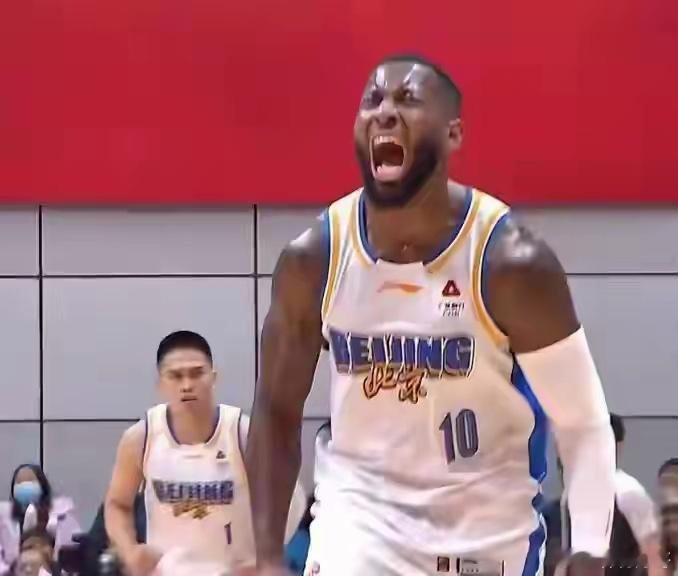 首钢10分险胜鱼腩暴露短板 3水货拖后腿引京媒不满CBA新赛季首战，北京首钢虽以