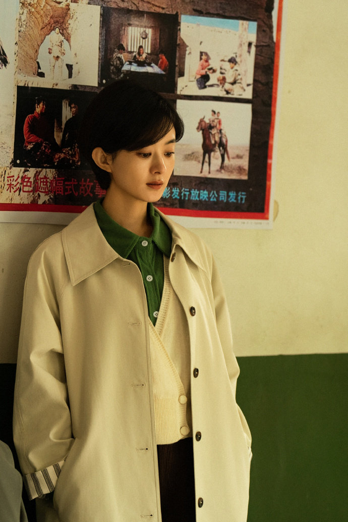 赵丽颖从初见到扎根赵丽颖李秋萍聊在月海的那些故事赵丽颖从初见到扎根，赵丽颖李秋萍