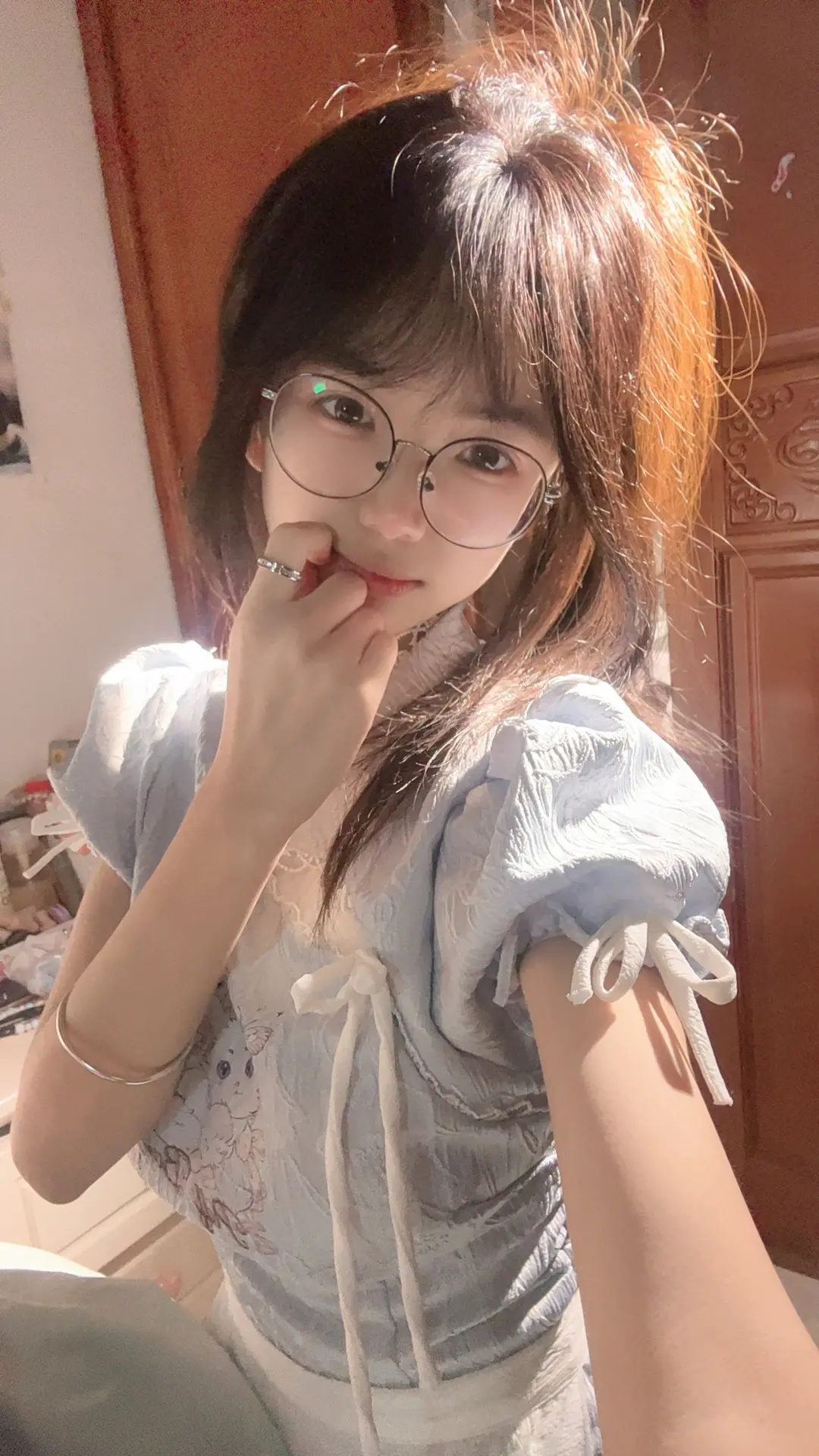 短暂的相遇，好像是在惩罚认真的人