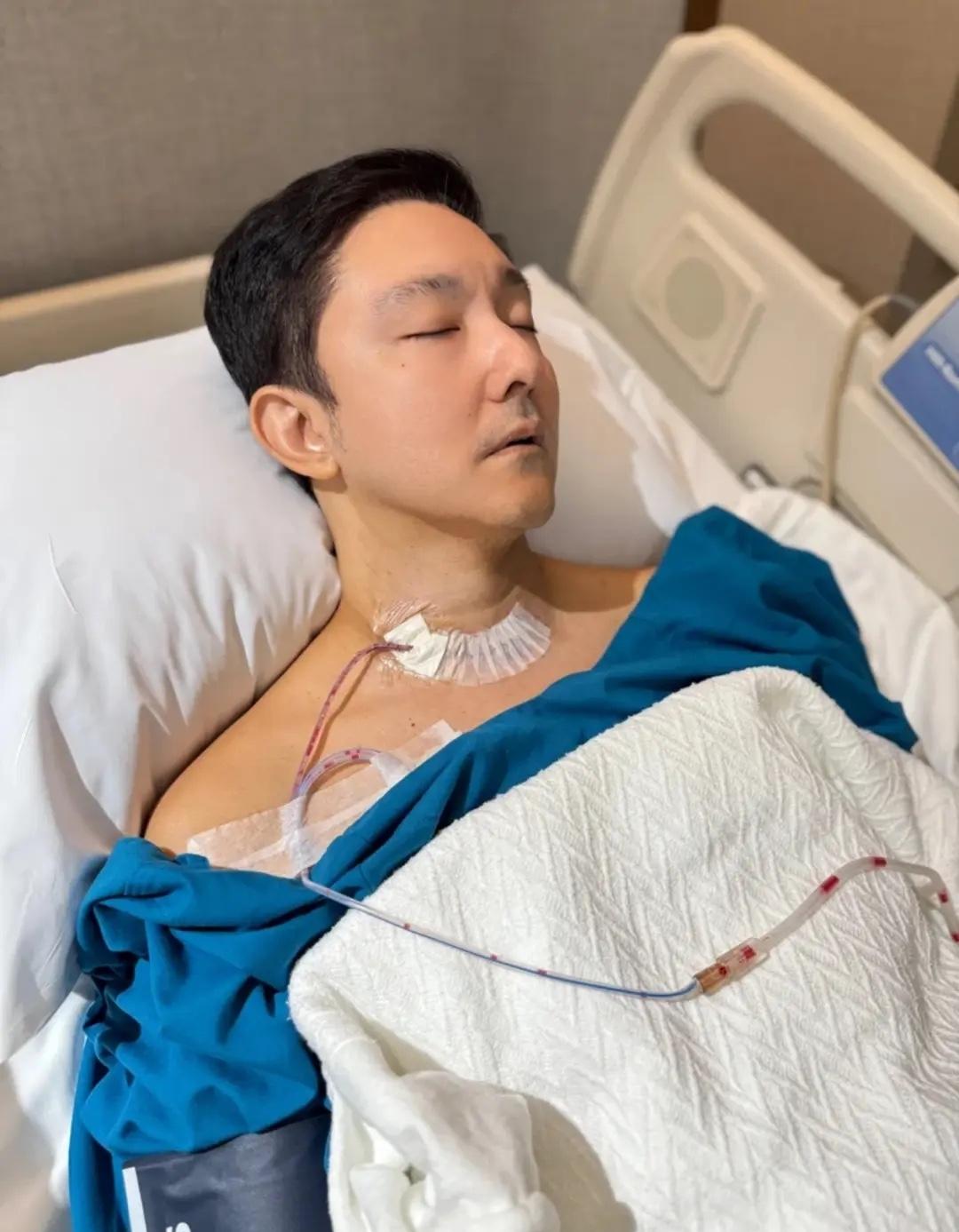 演员立威廉被曝患甲状腺癌。

9月先后进行两次手术，分别取出3公分及1.1公分胂