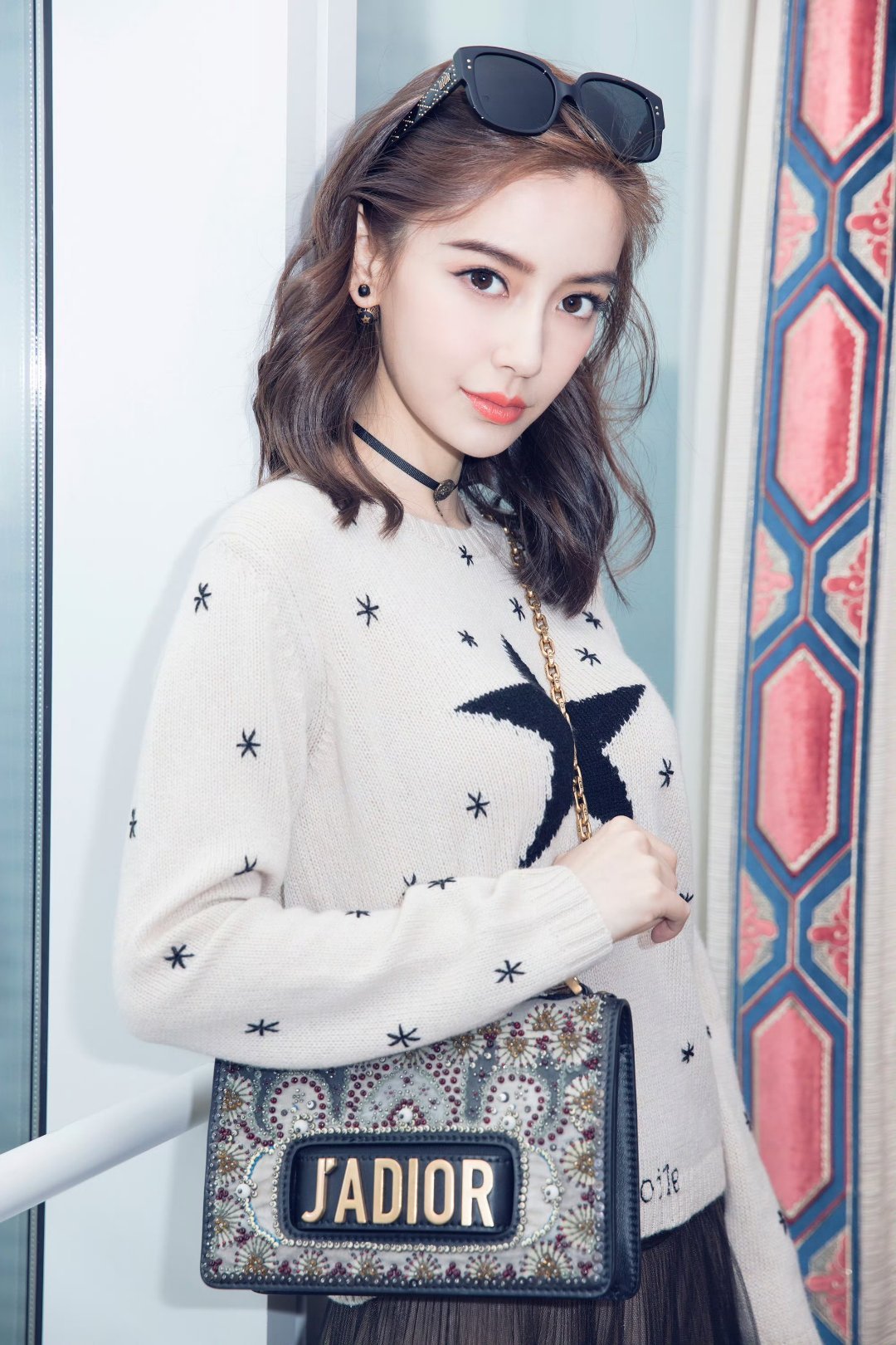 angelababy  [兔子] 杨颖 宝贝们下午好呀!今天上午都干了什么，吃的