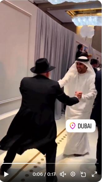 阿拉伯人一觉醒来天塌了！今天的社交媒体都在疯传，阿联酋官员（贴文指出是沙特，核实