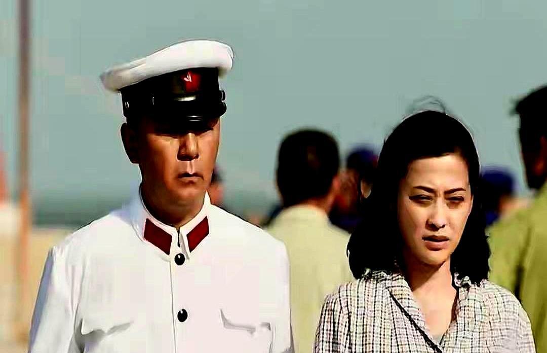 江德福一家在松山岛，日子过得挺安稳。
不是没风波，是部队护着，家里没出事。
地理