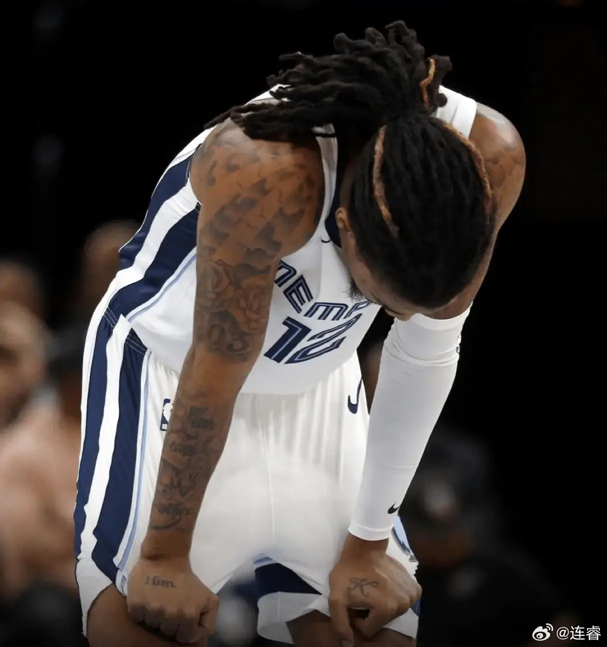 同风而起鹏程路，知风、知途、知己、知实务。少年意气恒长久，虚空把酒乐抖擞。知否知